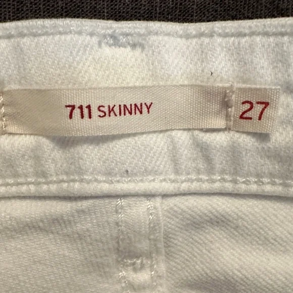 Levi's Women's White Skinny Jeans - Picture 5 of 5